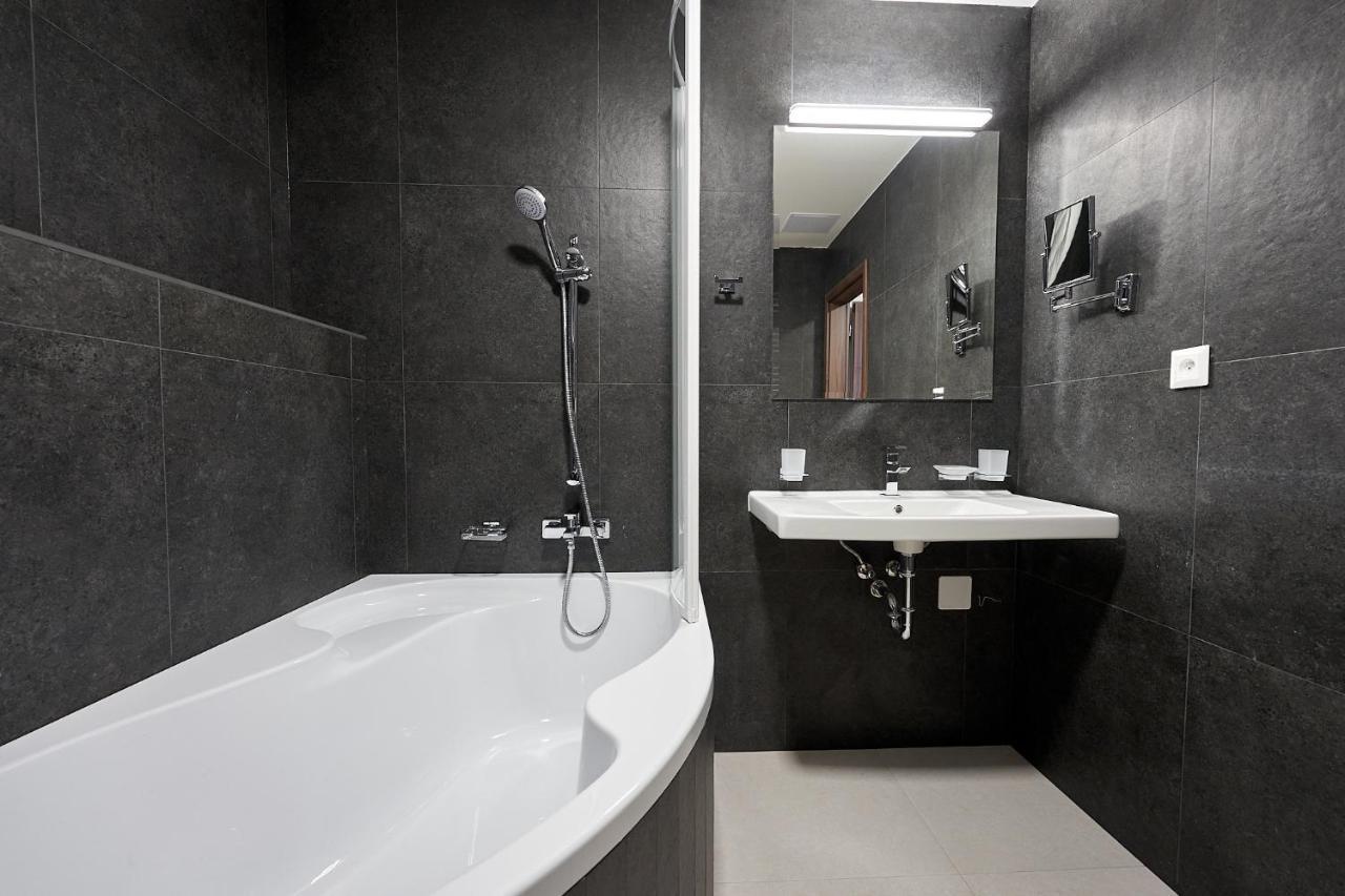 Wellness Hotel Queens Mariánské Lázně Dış mekan fotoğraf