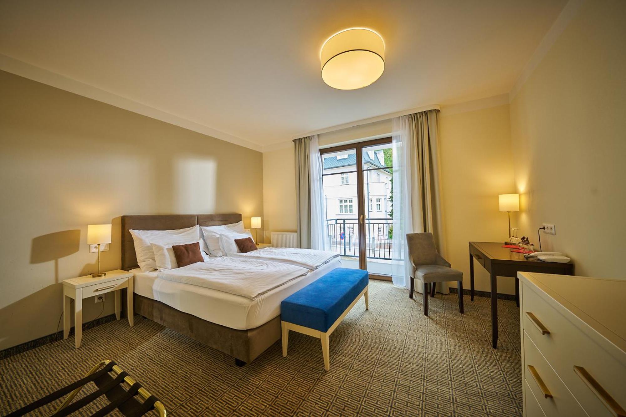 Wellness Hotel Queens Mariánské Lázně Dış mekan fotoğraf