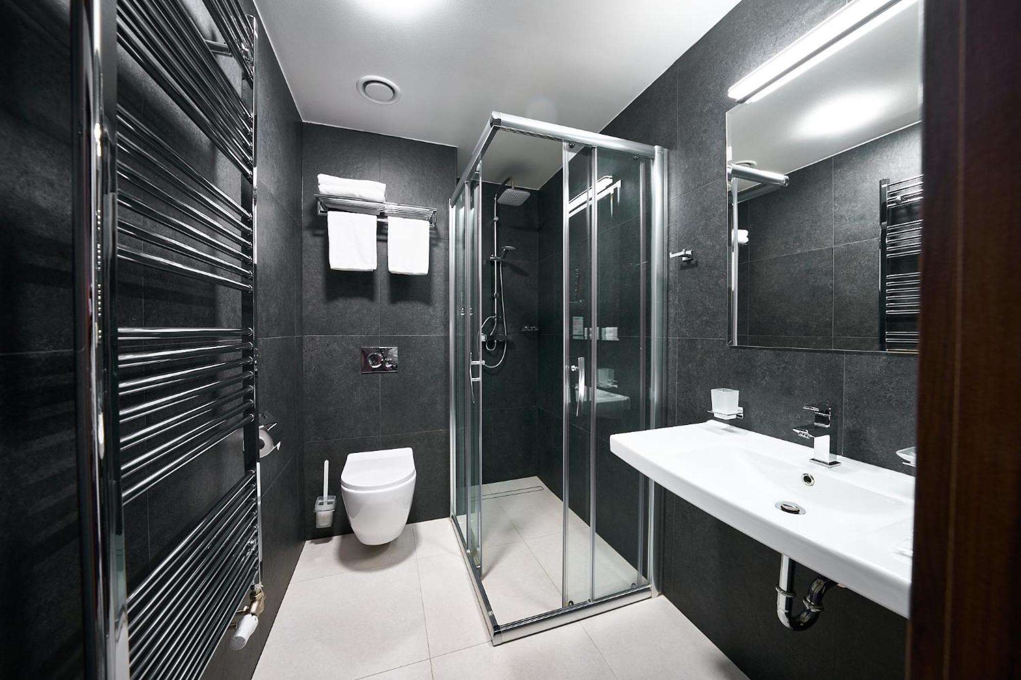Wellness Hotel Queens Mariánské Lázně Dış mekan fotoğraf