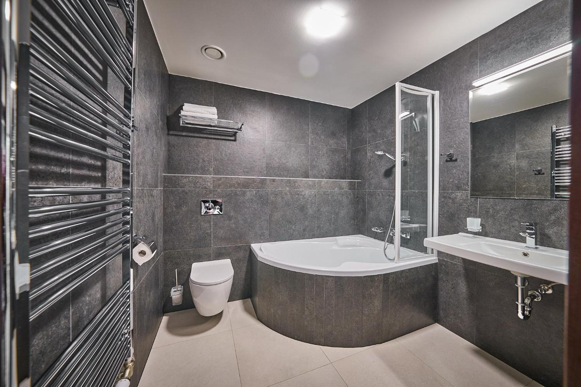 Wellness Hotel Queens Mariánské Lázně Dış mekan fotoğraf