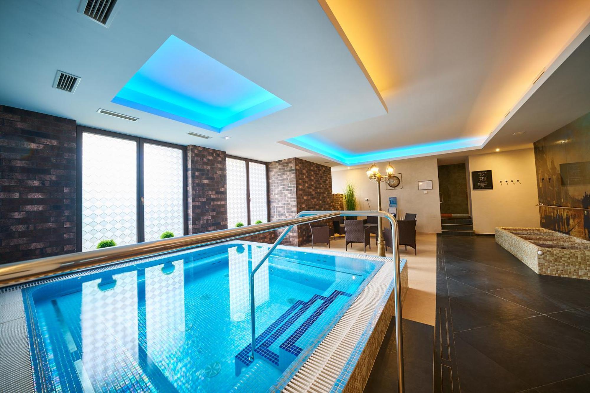 Wellness Hotel Queens Mariánské Lázně Dış mekan fotoğraf